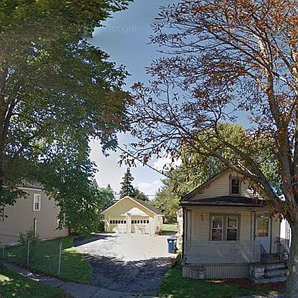 2nd image of 276 Katherine St