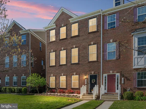 10273 Hastings Dr, Manassas, VA 20110