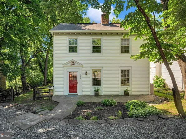 2418 Forest Glen Rd, Silver Spring, MD 20910