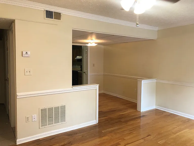 1905 S Milledge Ave #16 — Photo 5
