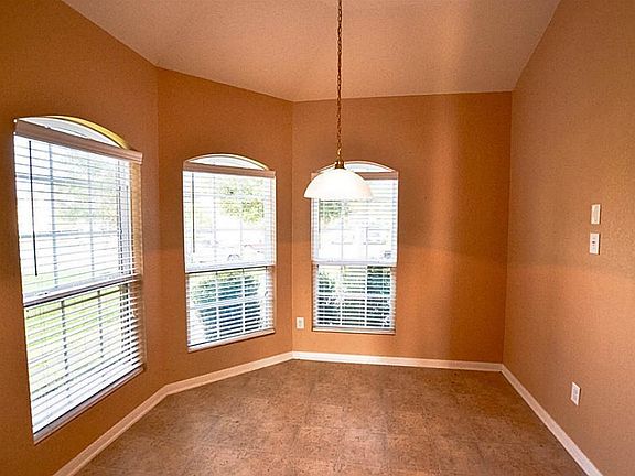 4th image of 18118 June Oak St