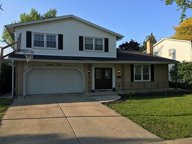 1st image of 1812 W Catalpa Ln