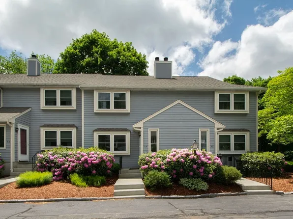 20 Cleverly St APT A4, Abington, MA 02351