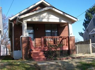 621 Bayless Ave, Saint Louis, MO 63125