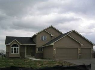 1104 Singing Hills Dr SE, Lonsdale, MN 55046