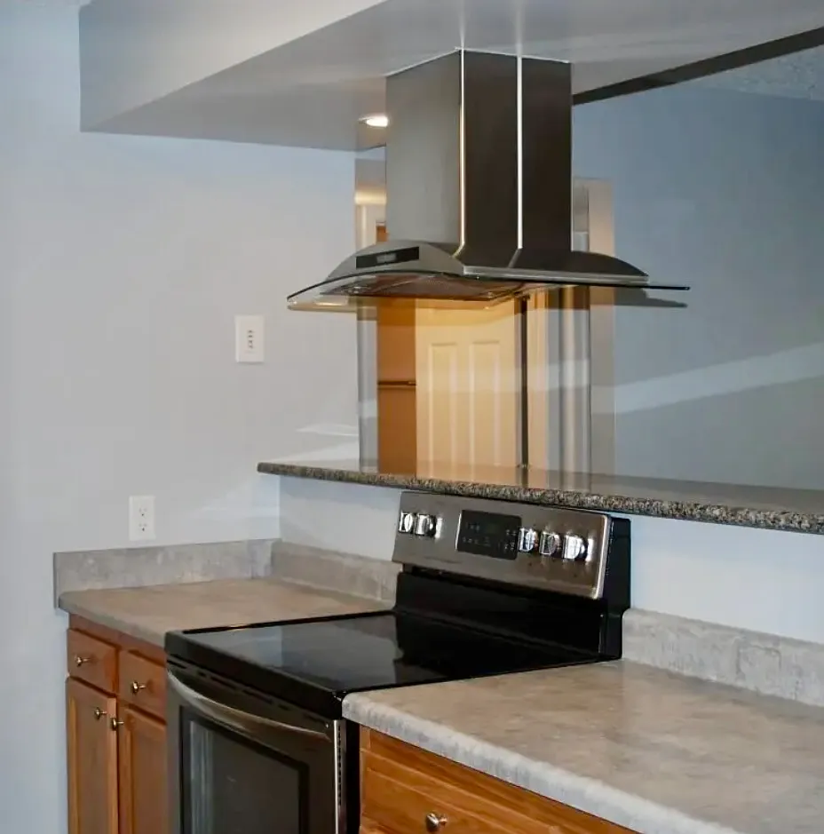 1010 West Springfield Avenue - Bailey 4BR — Photo 3