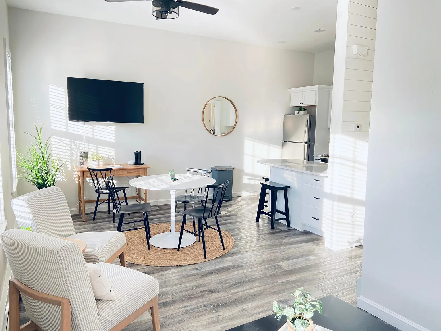 20 Pine St — Photo 1