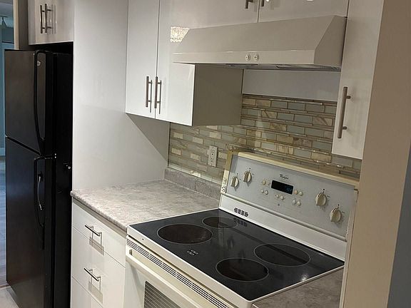 3rd image of 11211 85th St NW #503