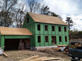 44 Parkview Ln, Brockton, MA 02302