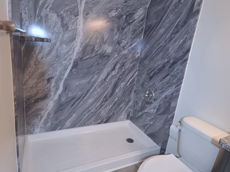 Waveland Place Apartments — Photo 26