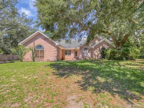 207 Arabian Dr, Pensacola, FL 32506
