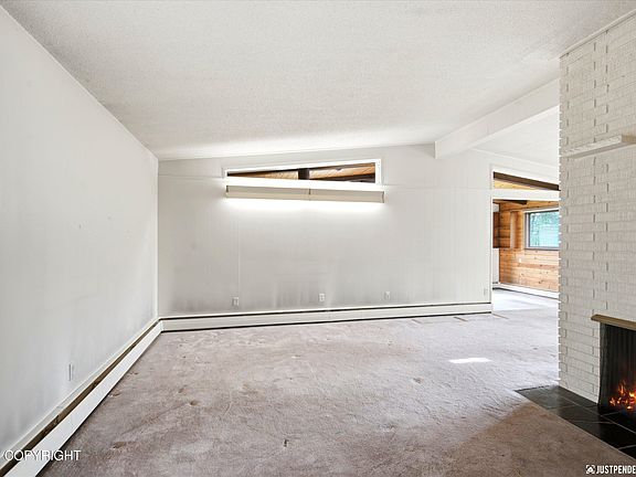 5th image of 2952 Madison Way