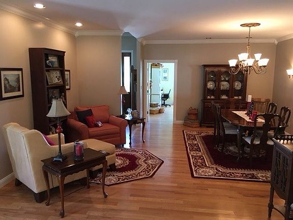 5th image of 90 Nathan Ln
