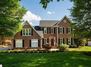 2 Squires Meadow Ct, Simpsonville, SC 29681