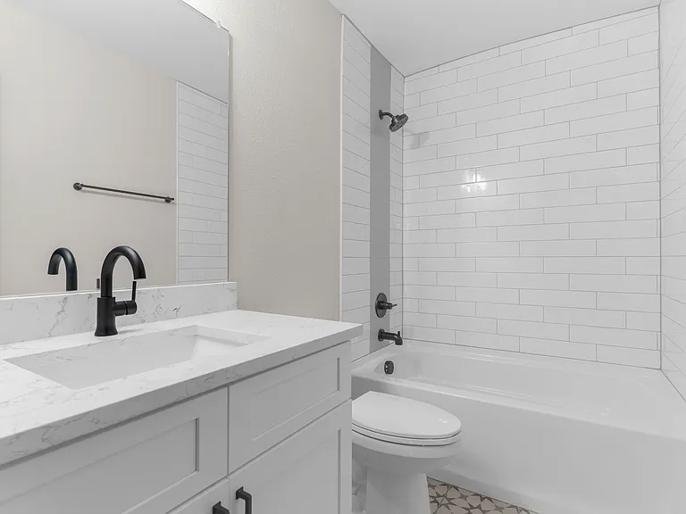 1658 Palladio Loop — Photo 32