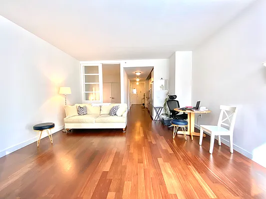 Rented by Botensten Properties International | media 1