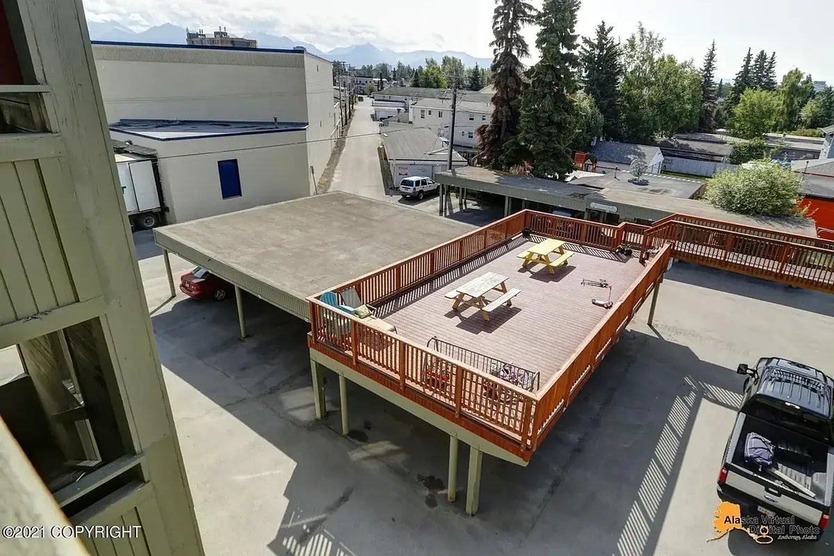 Building Photo - 2201 Romig Pl #105