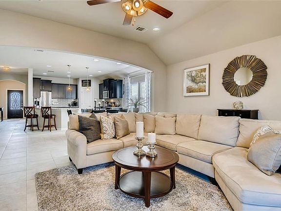 5th image of 5804 Arbia Ln