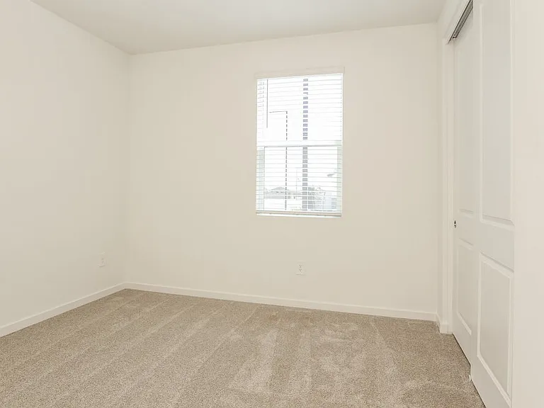 24404 W Grove St — Photo 12