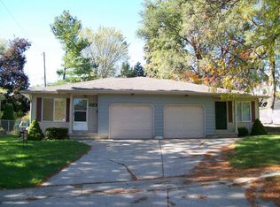 3118 Ellen Ave, Lansing, MI 48910
