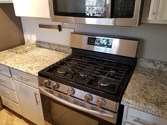 2nd image of 1642 Norfolk St #3