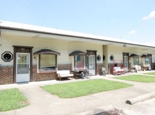 410 E 4th Ave, Huntingburg, IN 47542