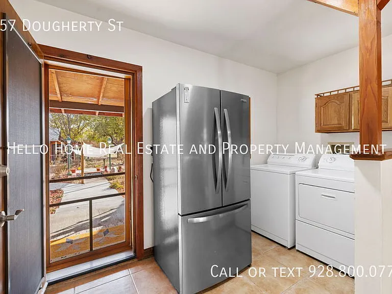 857 Dougherty St — Photo 9