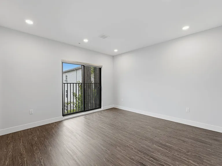 6114 Jackson St #B — Photo 20
