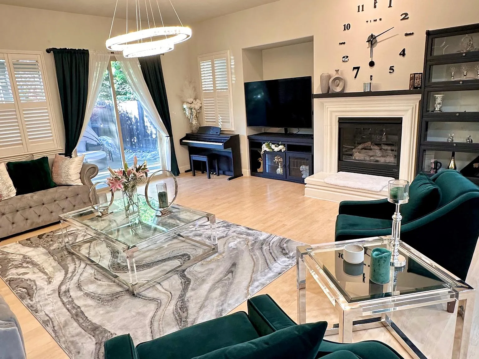 9555 Calibra Ln — Photo 3