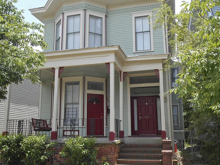407 E Park Ave — Photo 1