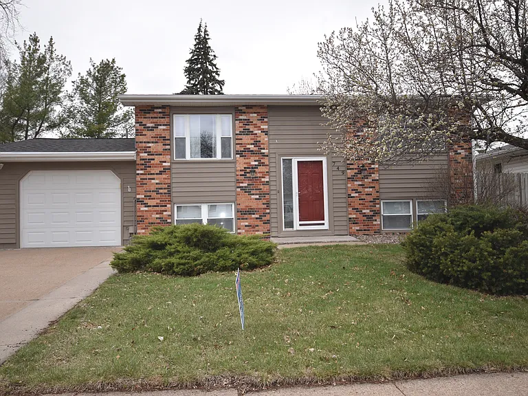 749 N Christy St — Photo 1