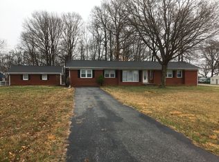 208 Friendship Pike Rd, Campbellsville, KY 42718