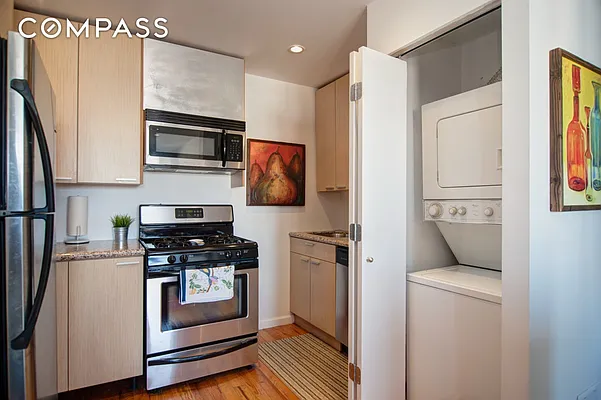 Rented by Compass | media 10