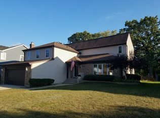 2348 Richmond Dr, Wheaton, IL