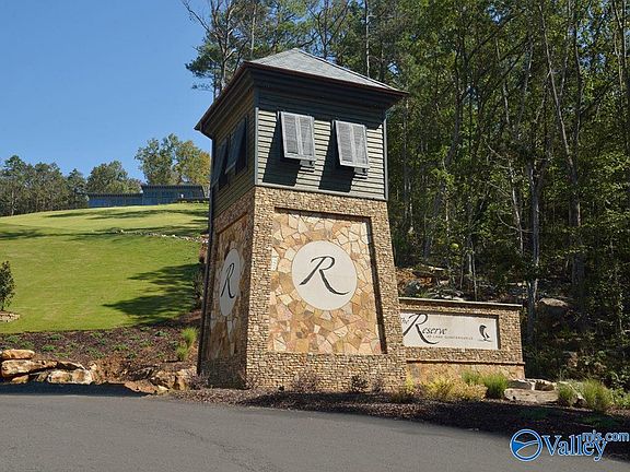5th image of 15 Reserve Dr