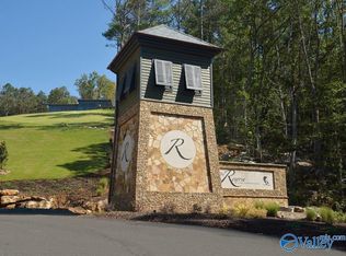 70 Creek Cir, Guntersville, AL 35976