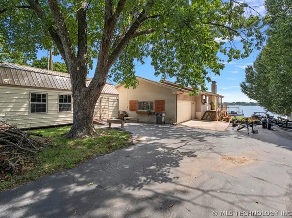 8823 Keller Rd, Grove, OK 74344