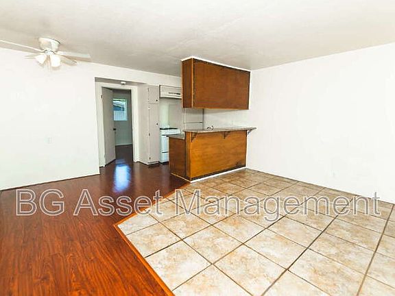 2nd image of 1529 Alcatraz Ave APT 6