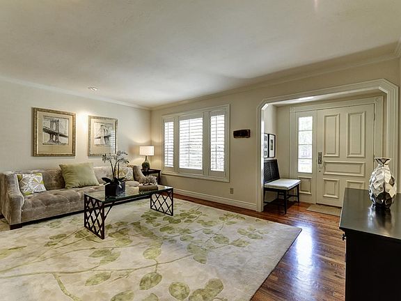 5th image of 15135 Chelsea Dr