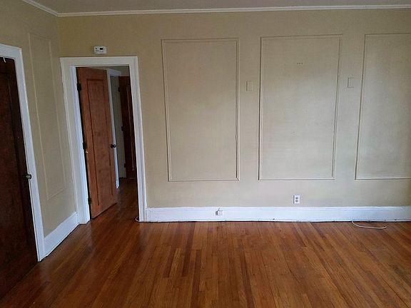 2nd image of 385 Morris St APT 25