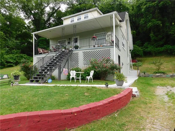 12910 Ohio Ave, Chesapeake, WV 25315