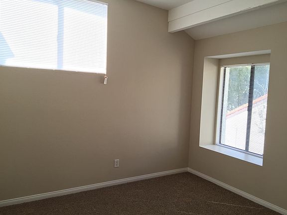 5th image of 825 Manchester Ct
