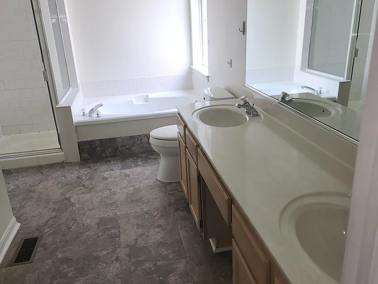 1131 Chesapeake Blvd — Photo 12