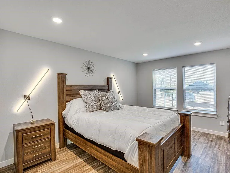 5248 Sam Houston Dr — Photo 12