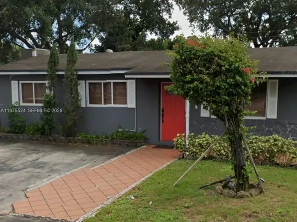 7430 Douglas St, Hollywood, FL 33024