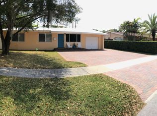 9360 SW 51st St, Miami, FL 33165