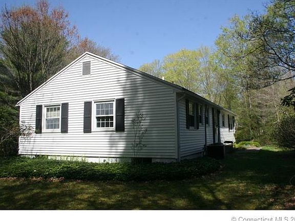 3rd image of 23 Olsen Dr