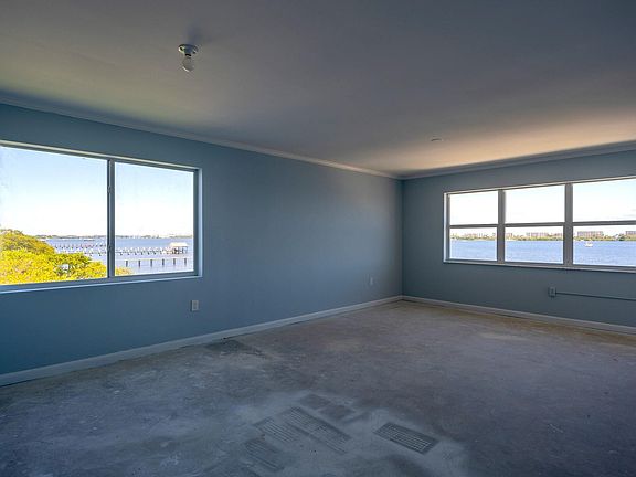 4th image of 1502 S Lakeside Drive #312