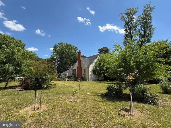 5520 Dawes Ave, Alexandria, VA 22311
