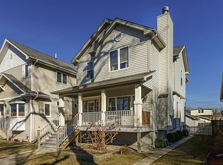 918 Lathrop Ave, Forest Park, IL